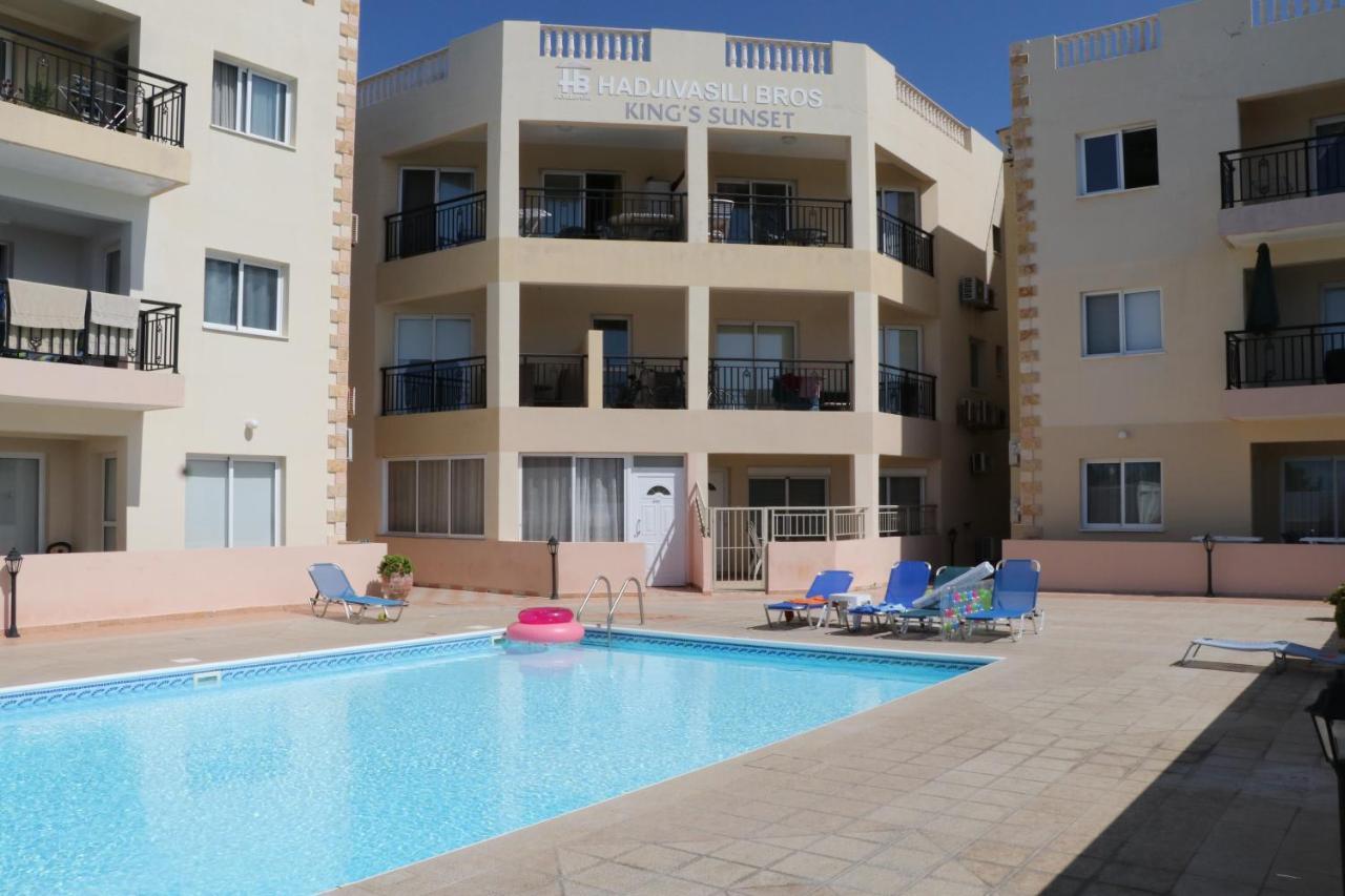 Sunset Apartment With Pool & 10 Mins To Venus Beach Paphos Esterno foto