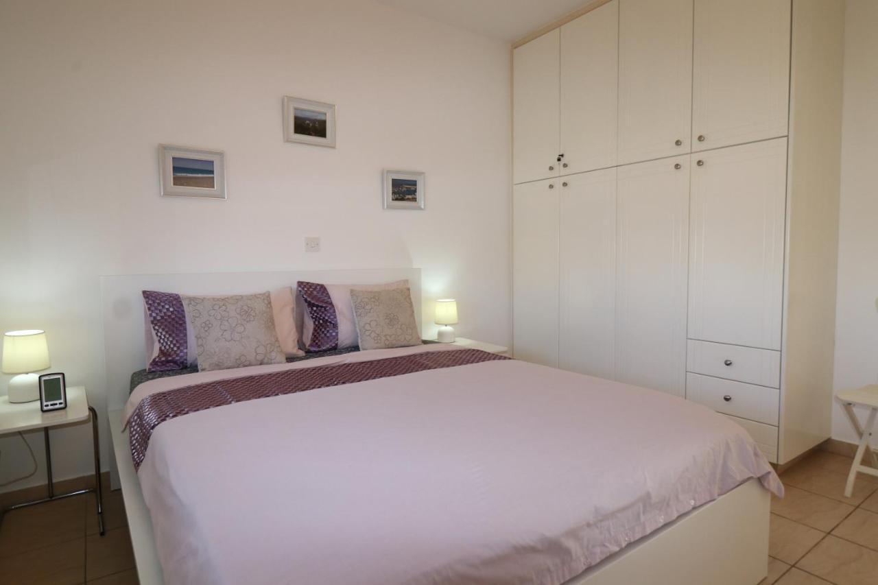 Sunset Apartment With Pool & 10 Mins To Venus Beach Paphos Esterno foto